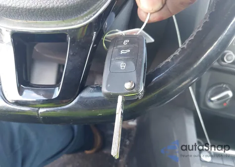 2017 Volkswagen Jetta 1.4T Se z USA, uszkodzony, nr VIN 3VWDB7AJ6HM413266